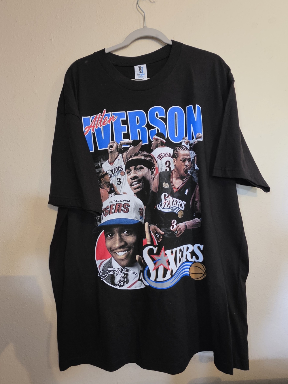 Allen Iverson Graphic Tee - Men's Black Sixers Shirt From 90s